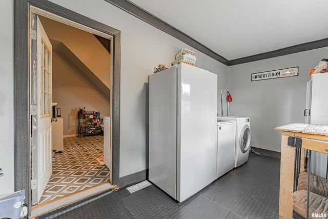 2136 950TH Street, Chestnut, IL 62518