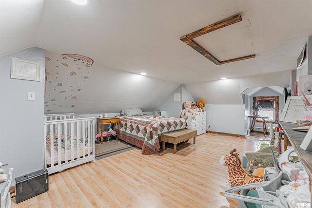 2136 950TH Street, Chestnut, IL 62518