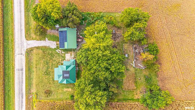 2136 950TH Street, Chestnut, IL 62518