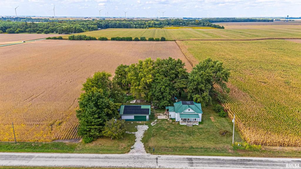 2136 950TH Street, Chestnut, IL 62518