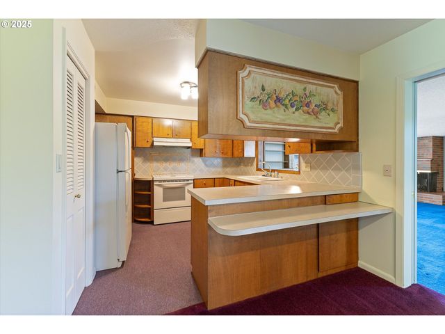 628 Nw 19TH St, Mc Minnville, OR 97128