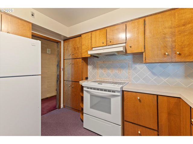 628 Nw 19TH St, Mc Minnville, OR 97128