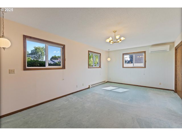 628 Nw 19TH St, Mc Minnville, OR 97128