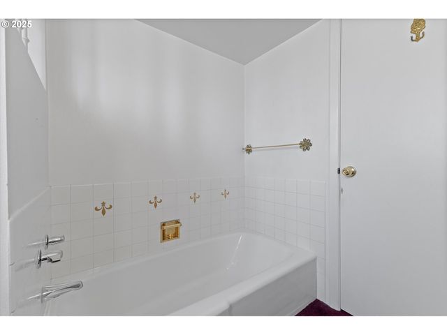 628 Nw 19TH St, Mc Minnville, OR 97128