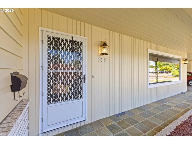 628 Nw 19TH St, Mc Minnville, OR 97128