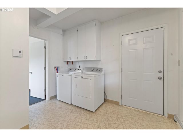 628 Nw 19TH St, Mc Minnville, OR 97128