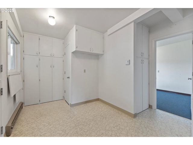 628 Nw 19TH St, Mc Minnville, OR 97128