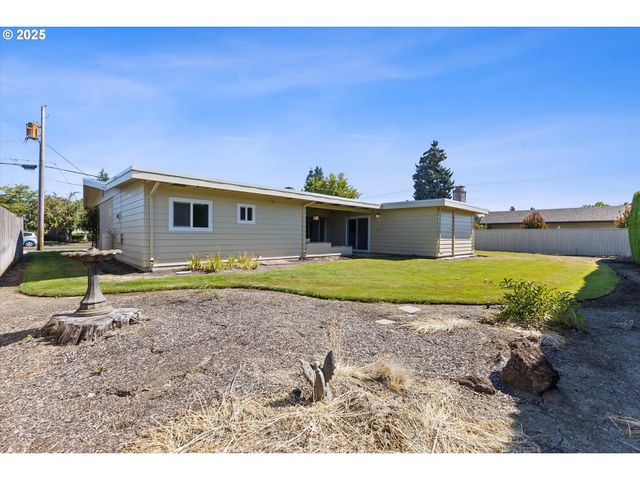 628 Nw 19TH St, Mc Minnville, OR 97128