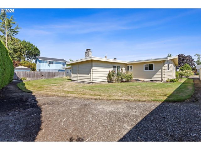 628 Nw 19TH St, Mc Minnville, OR 97128