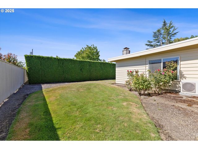 628 Nw 19TH St, Mc Minnville, OR 97128