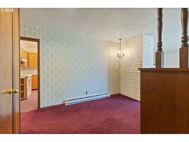 628 Nw 19TH St, Mc Minnville, OR 97128