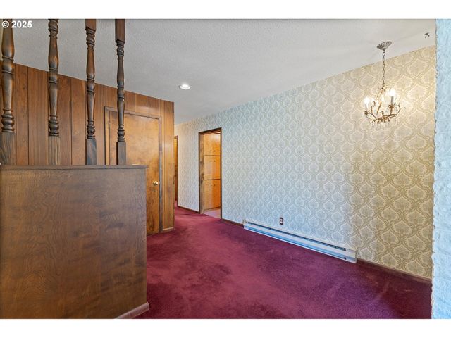 628 Nw 19TH St, Mc Minnville, OR 97128