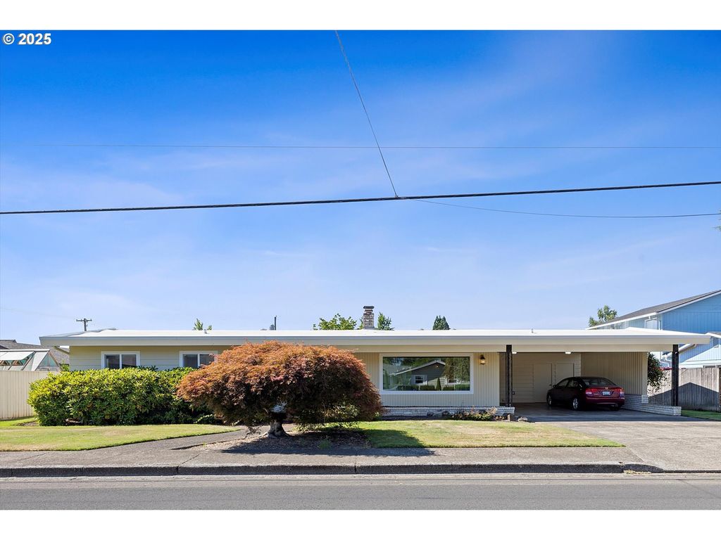 628 Nw 19TH St, Mc Minnville, OR 97128