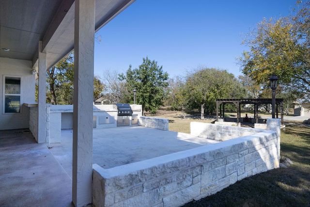 3509 La Cumbre Dr, Kerrville, TX 78028
