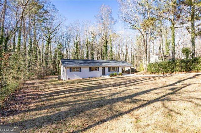 5689 Woodland Drive, Acworth, GA 30102