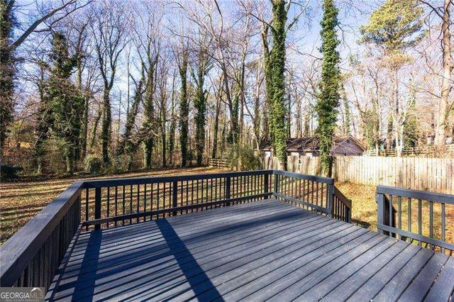 5689 Woodland Drive, Acworth, GA 30102