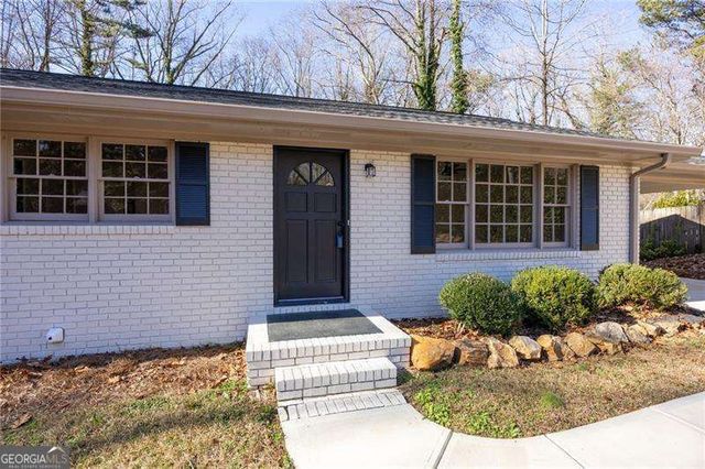 5689 Woodland Drive, Acworth, GA 30102