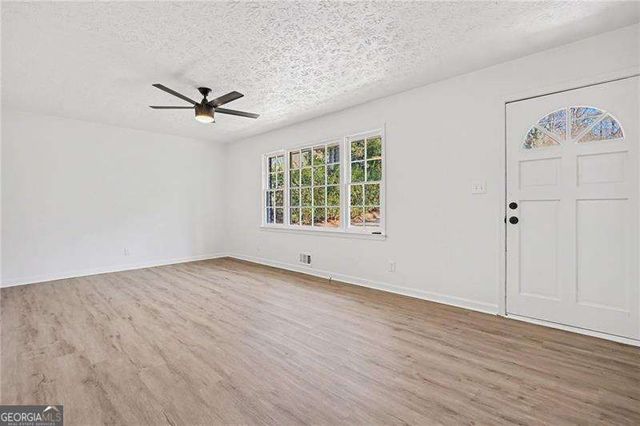 5689 Woodland Drive, Acworth, GA 30102