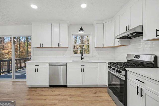 5689 Woodland Drive, Acworth, GA 30102