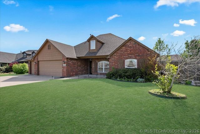 26434 Hann Drive, Claremore, OK 74019