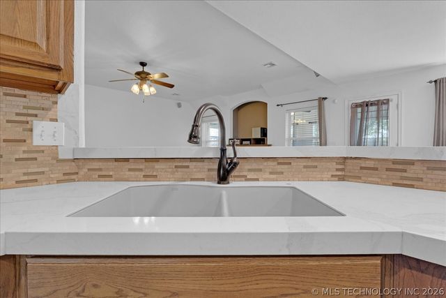 26434 Hann Drive, Claremore, OK 74019