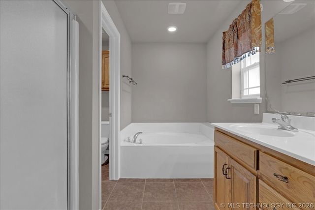 26434 Hann Drive, Claremore, OK 74019