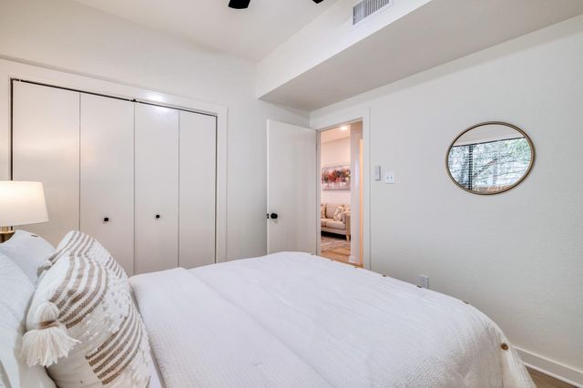 601 Nelray BLVD 6, Austin, TX 78751