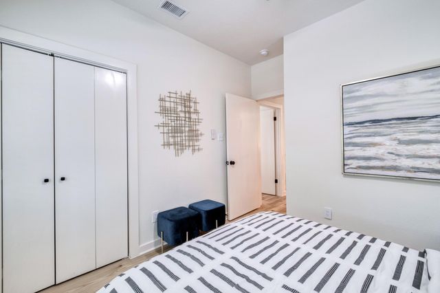 601 Nelray BLVD 6, Austin, TX 78751