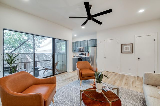 601 Nelray BLVD 6, Austin, TX 78751