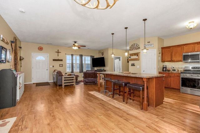 4395 Weaver School Road, Odessa, MO 64067