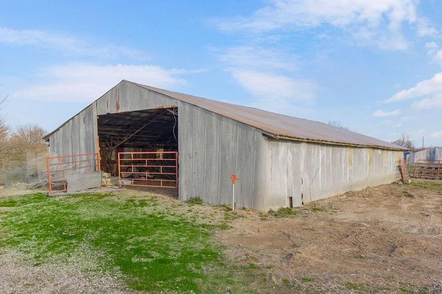 4395 Weaver School Road, Odessa, MO 64067