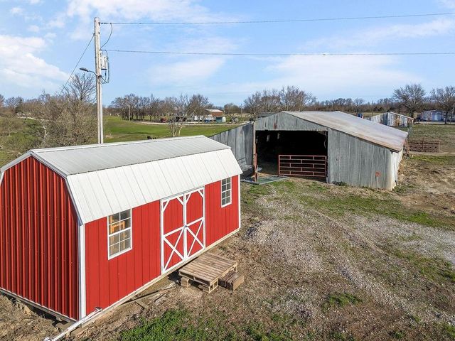 4395 Weaver School Road, Odessa, MO 64067