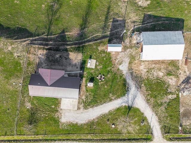 4395 Weaver School Road, Odessa, MO 64067