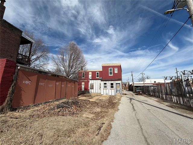 713 Lami Street, St Louis, MO 63104