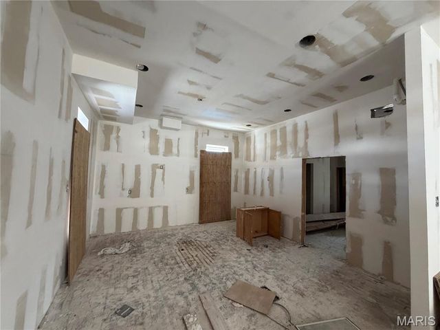 713 Lami Street, St Louis, MO 63104