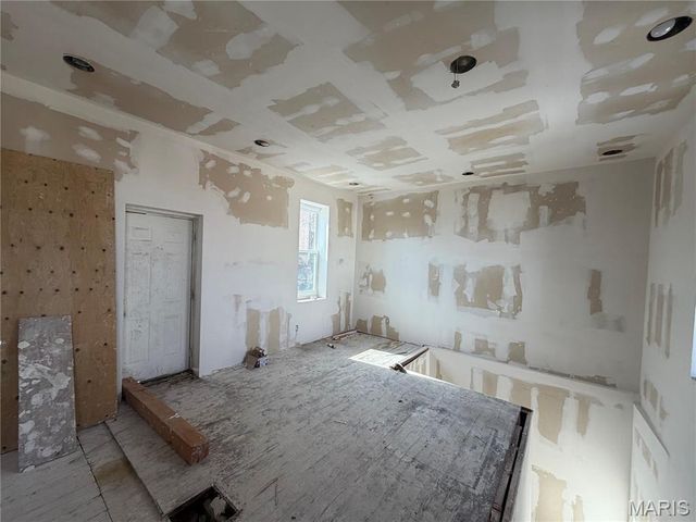 713 Lami Street, St Louis, MO 63104