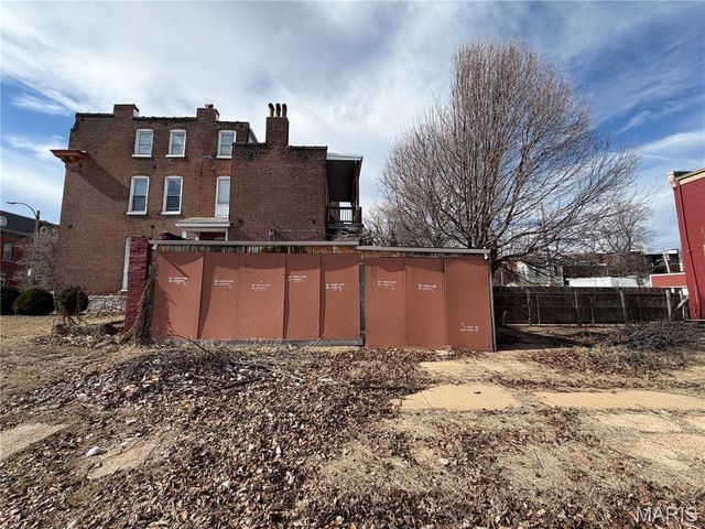 713 Lami Street, St Louis, MO 63104