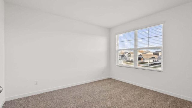 226 Cressmoor Boulevard, Hobart, IN 46342