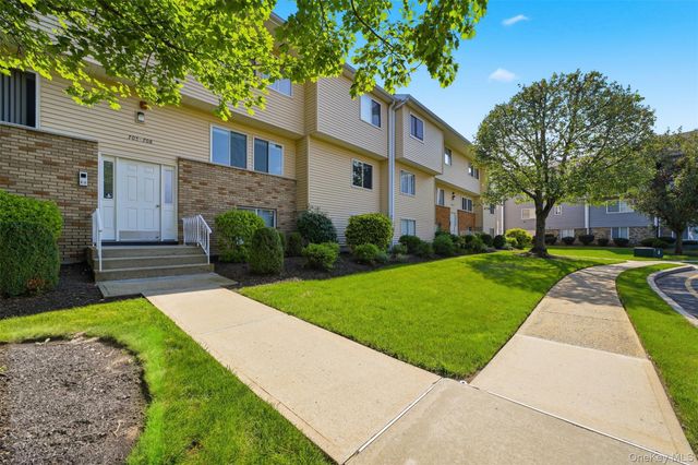 25 College Avenue 707, Nanuet, NY 10954