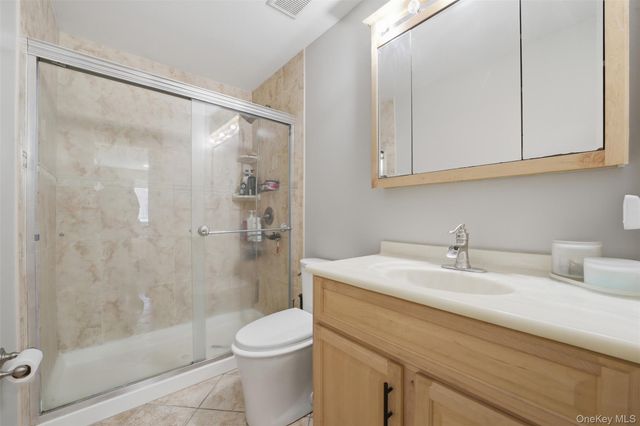 25 College Avenue 707, Nanuet, NY 10954