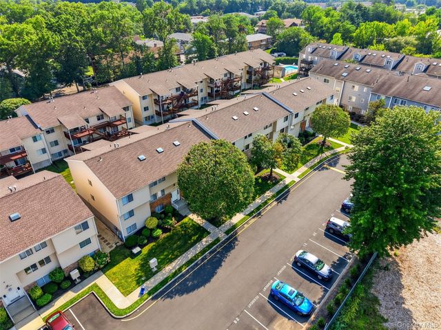 25 College Avenue 707, Nanuet, NY 10954