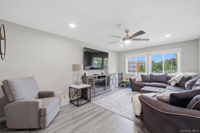 25 College Avenue 707, Nanuet, NY 10954