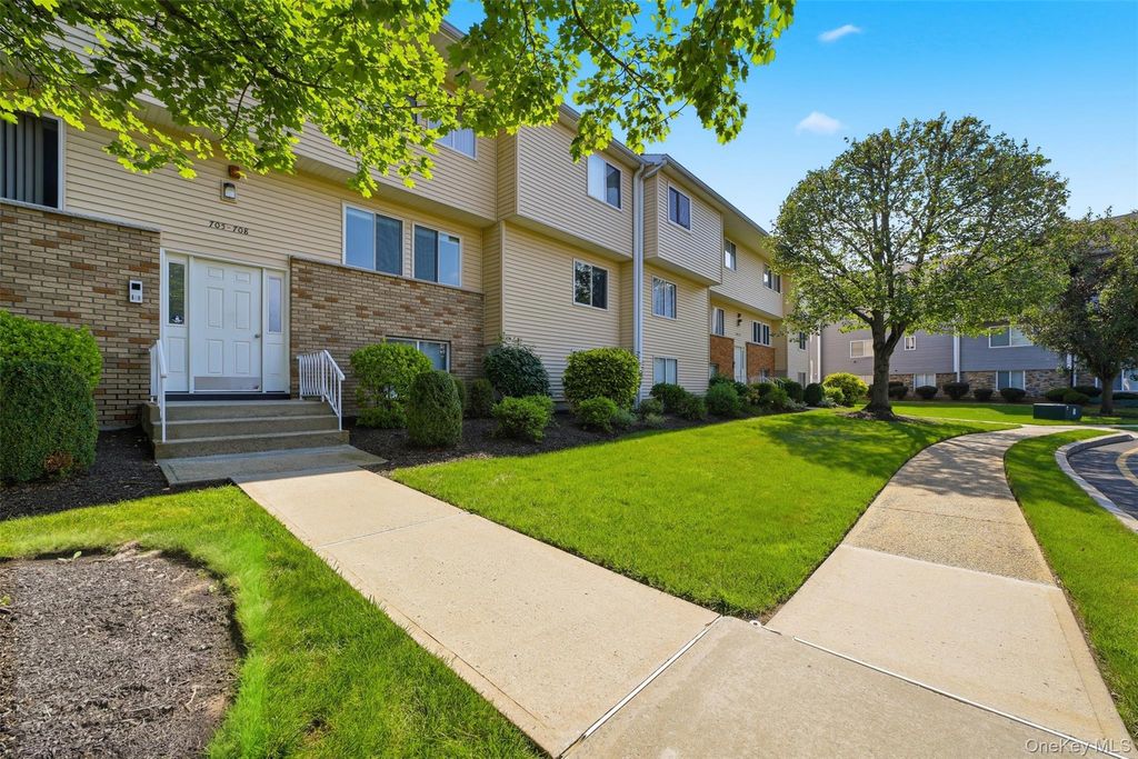 25 College Avenue 707, Nanuet, NY 10954 — photo 3