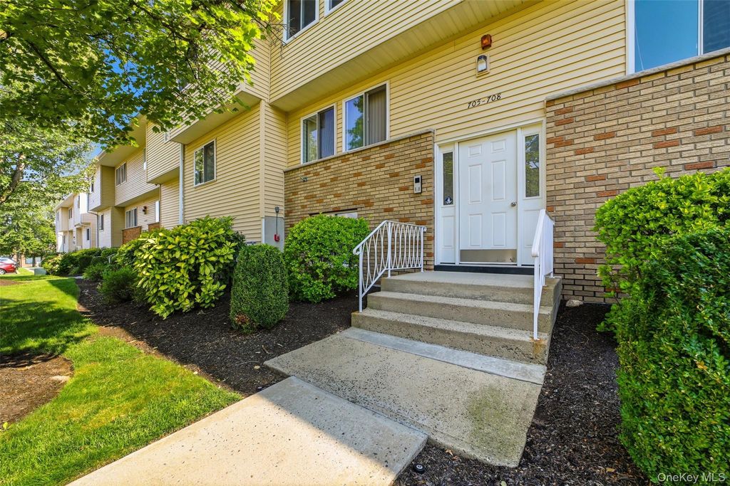 25 College Avenue 707, Nanuet, NY 10954 — photo 4