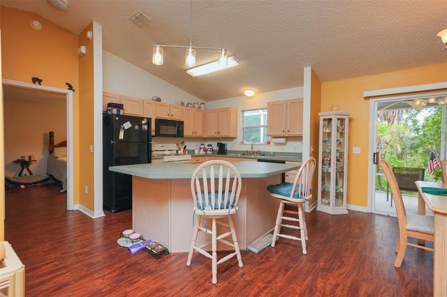 9345 SE 177TH SIMONS LANE, The Villages, FL 32162