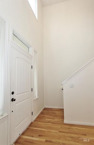 689 Triumph Dr, Middleton, ID 83644