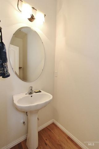 689 Triumph Dr, Middleton, ID 83644