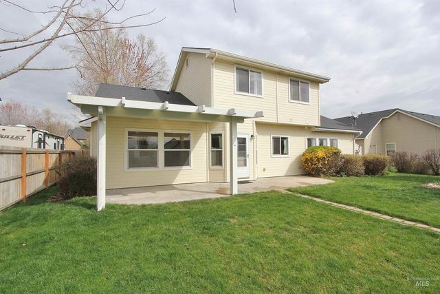 689 Triumph Dr, Middleton, ID 83644