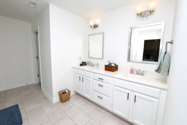 11555 Newton Street, Crown Point, IN 46307