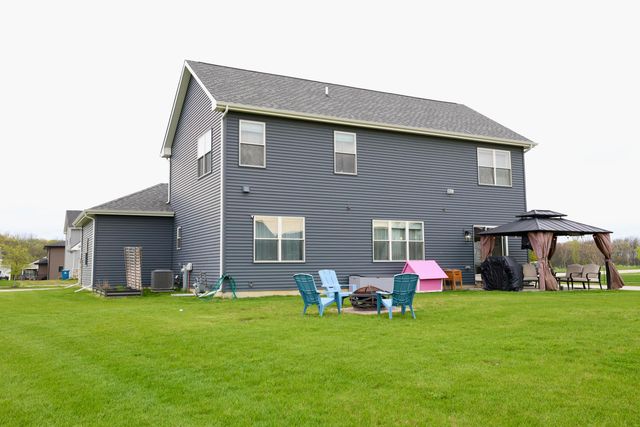 11555 Newton Street, Crown Point, IN 46307